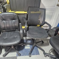 Office Chairs 25 Each 