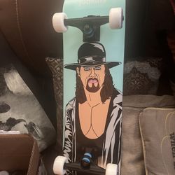 Skateboard Pro Deck 8:0 $65 Complete WW
