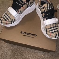 Burberry Regis 