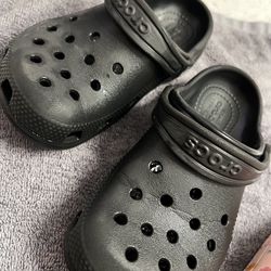 Toddler crocs