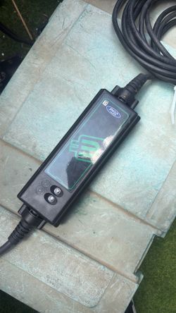 Charger for Ford