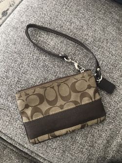 Coach brown wristlet wallet card holder coin purse bag