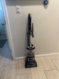 Shark vacuum