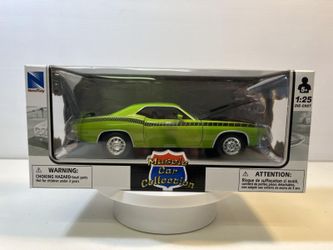 1970 Plymouth Baracuda Diecast Model Car: 1/25 Scale, New In the Box By New Ray