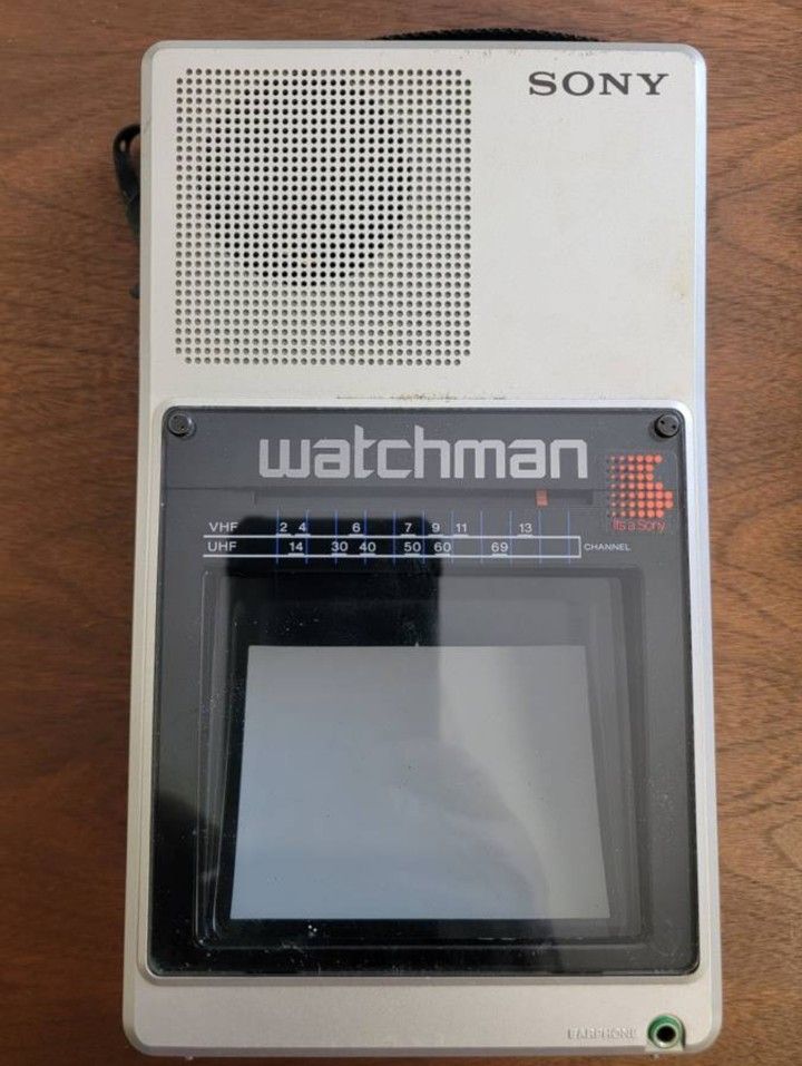 Sony Watchman Model FD-40A Black & White Analog Portable Television