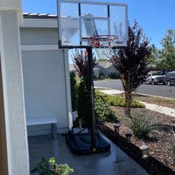 Basketball hoop 