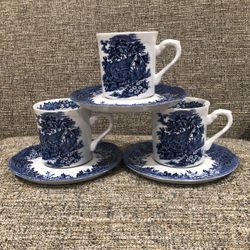 Set Of Cup & 3 Saucers Romantic  16 Century