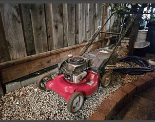 Craftsman 22" Self-Propelled Lawn Mower