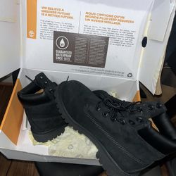 Kids Black Timberlands (size4.5) 