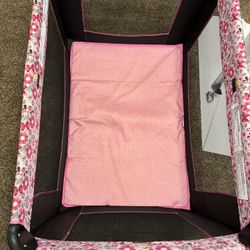 Minnie Mouse Playpen 