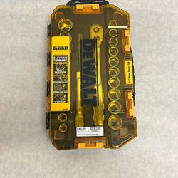 Dewalt half inch drive socket set