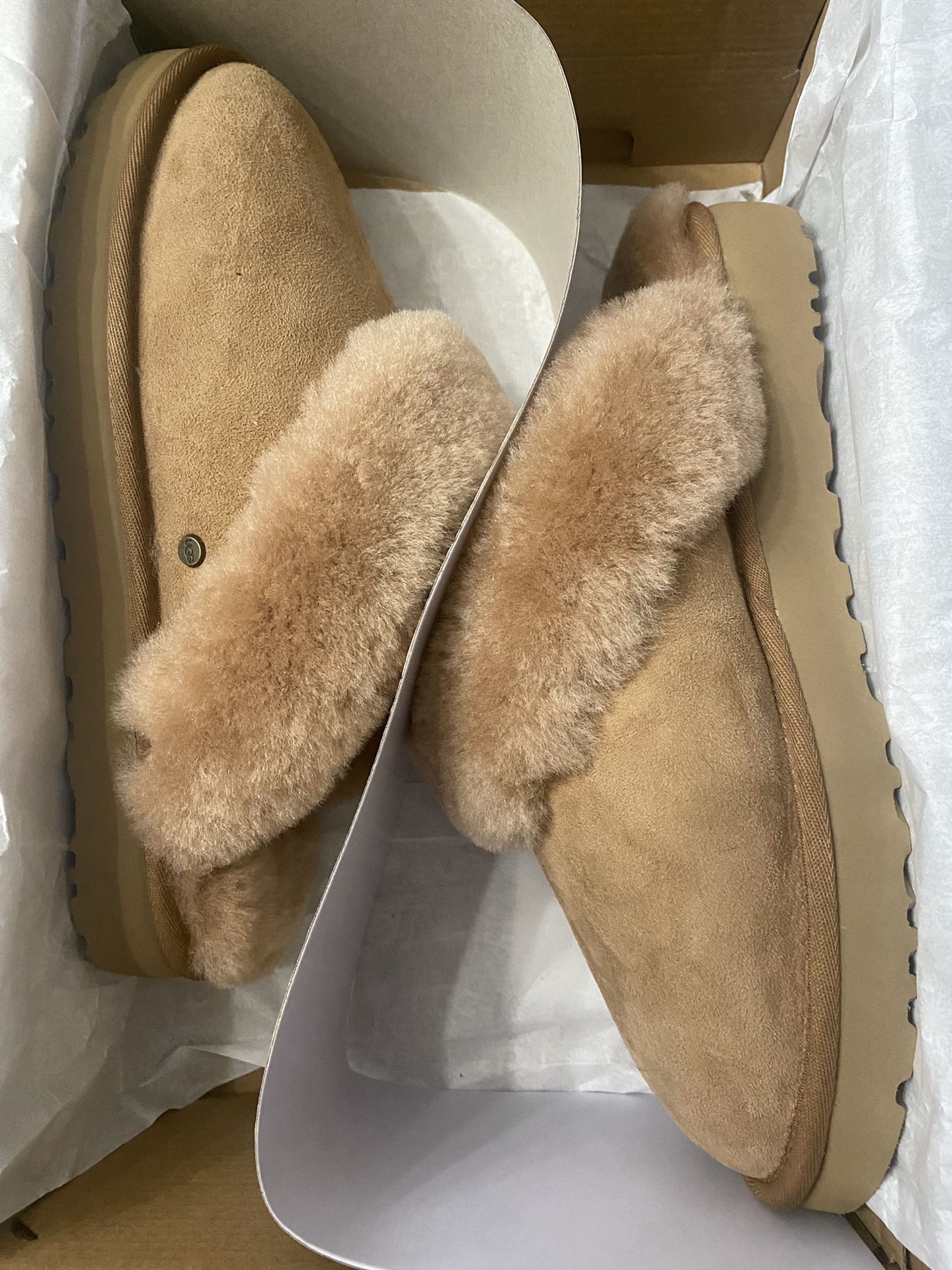 Ugg’s Size 9