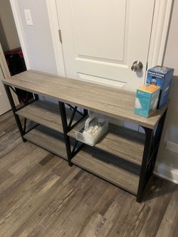 Living/Dini g room table
