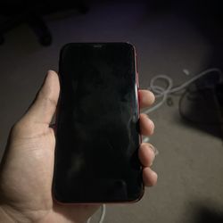 IPHONE 11 - AT&T LOCKED