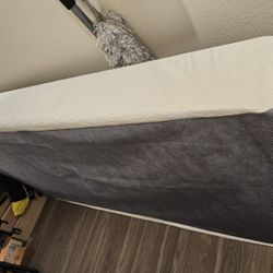 Box Spring. Twin XL