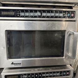 Used Amana HDC182 Heavy Volume Microwave Oven 