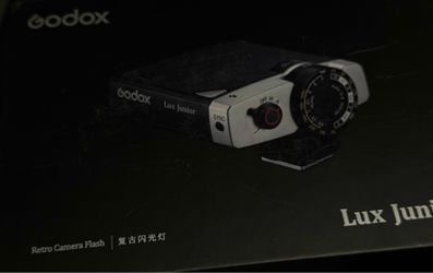 Godox lux junior retro camera flash $45