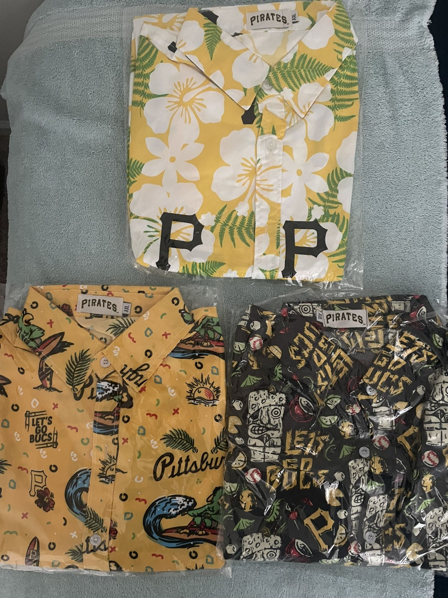 Pittsburgh Pirates MLB Baseball Hawaiian Shirts (Lot Of 3)