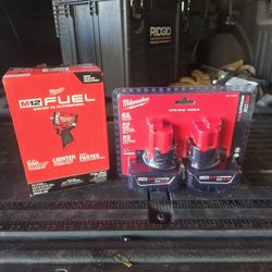 M12 Stubby 3/8 Impact 