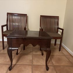 🪵 Classic Vintage-Style Wooden Side Table + 2 Matching Wooden Chairs