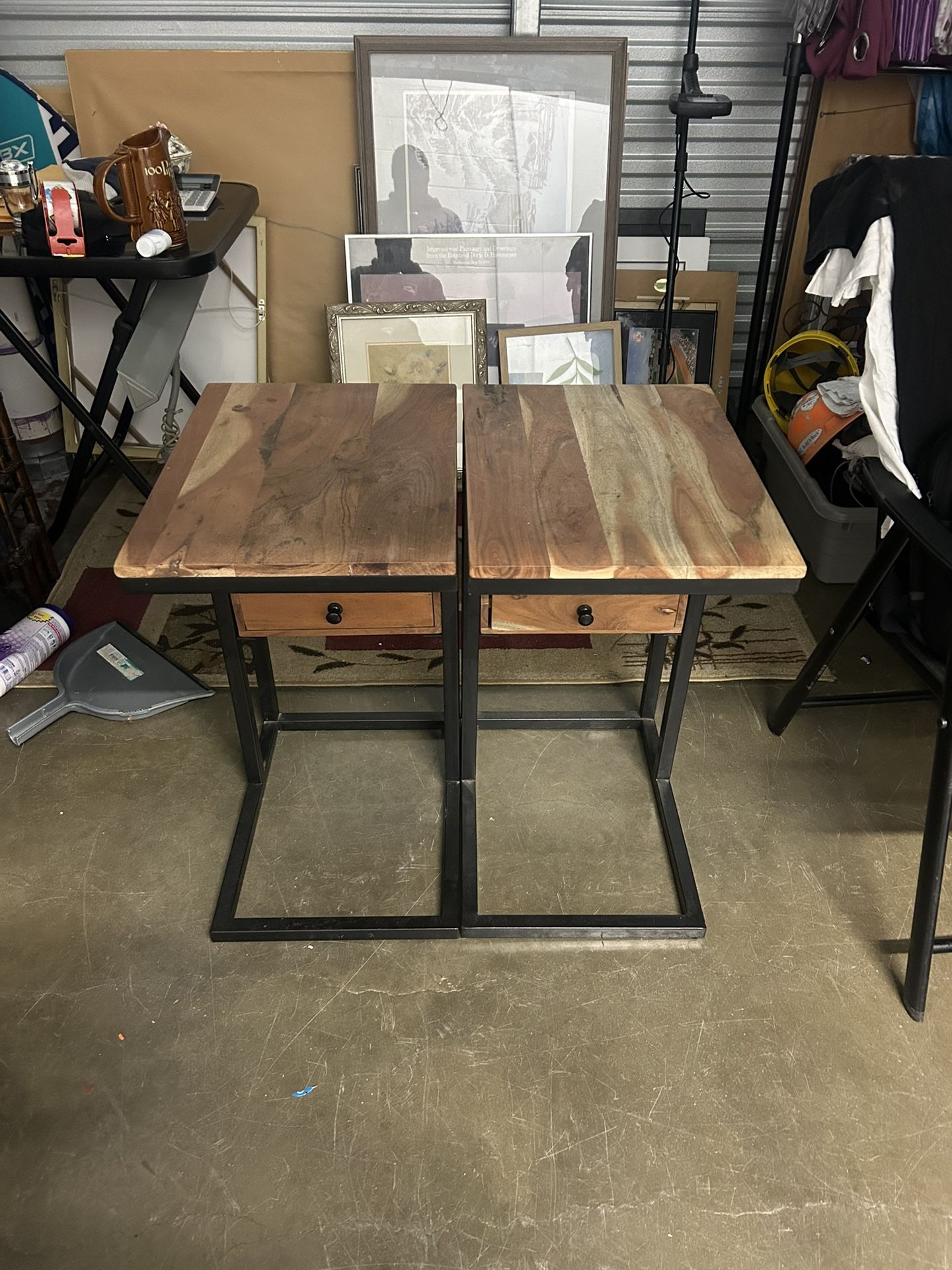 Porch & Den Cloverdale Acacia Wood C-shape Sofa End Table with Drawer (Set of 2)