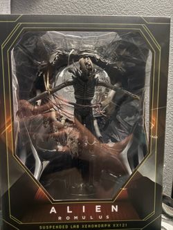 Neca Alien Romulus SUSPENDED LAB XENOMORPH XX121