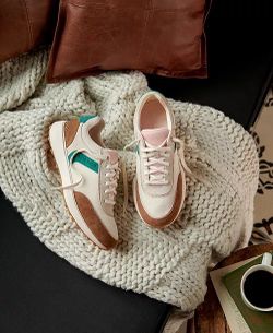 Cole Haan Women's Grandpro Wellesley Running Sneakers size 7