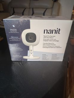 Nanit. pro. camera. with flex stand