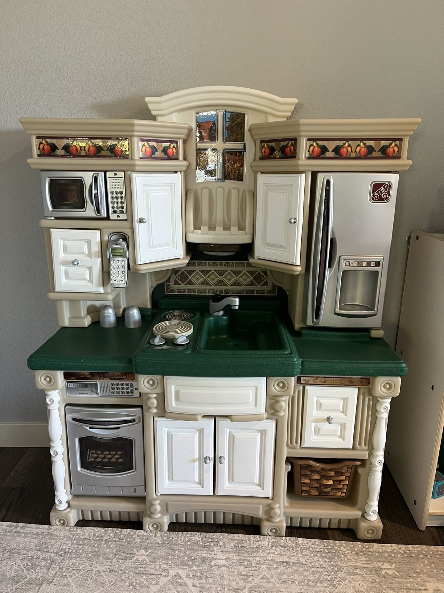 Play kitchen
