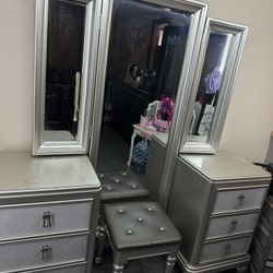 Vanity 