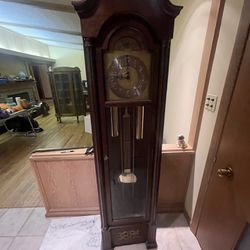 Grandfather clock Perfect Condition 