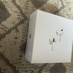 AirPods Pro (2nd generation) with MagSafe Case (USB‑C)