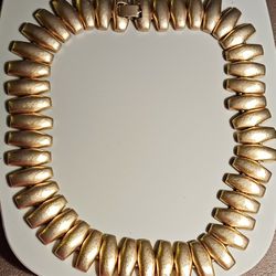 Vintage Retro Ladies Gold Tone Thick Chain Necklace
