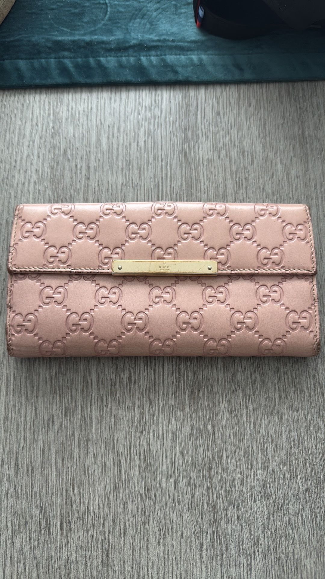 Gucci Pink Leather GG Guccisimma Continental Wallet