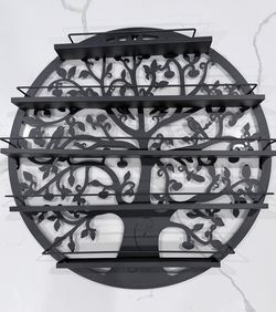 Beautiful Round Metal Bird Wall Décor with Shelf – 24” – Excellent Condition