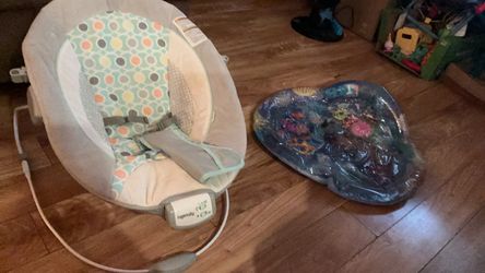 Infant Rocker & Tummy Time Water Mat