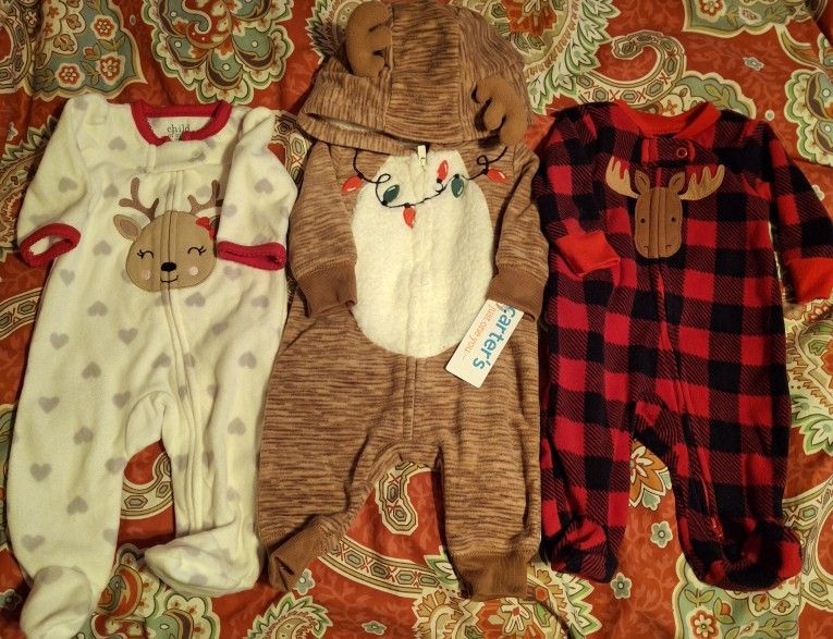 CARTERS NB HOLIDAY SLEEPERS