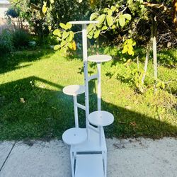6 Tier Wood Flower Plant Stand Size 50" Tall New condition 