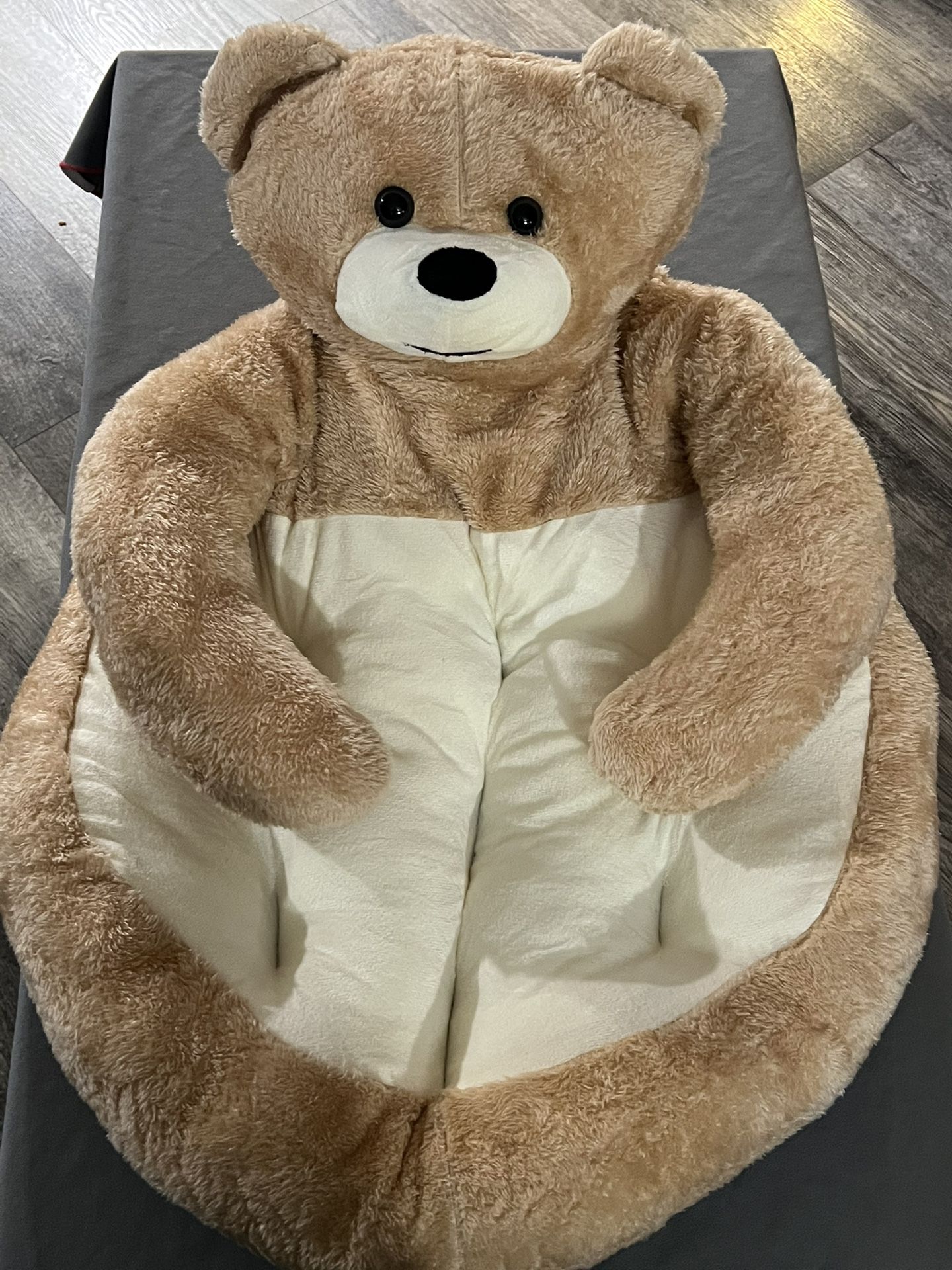 Teddy Bear-Shaped Pet Bed (New)