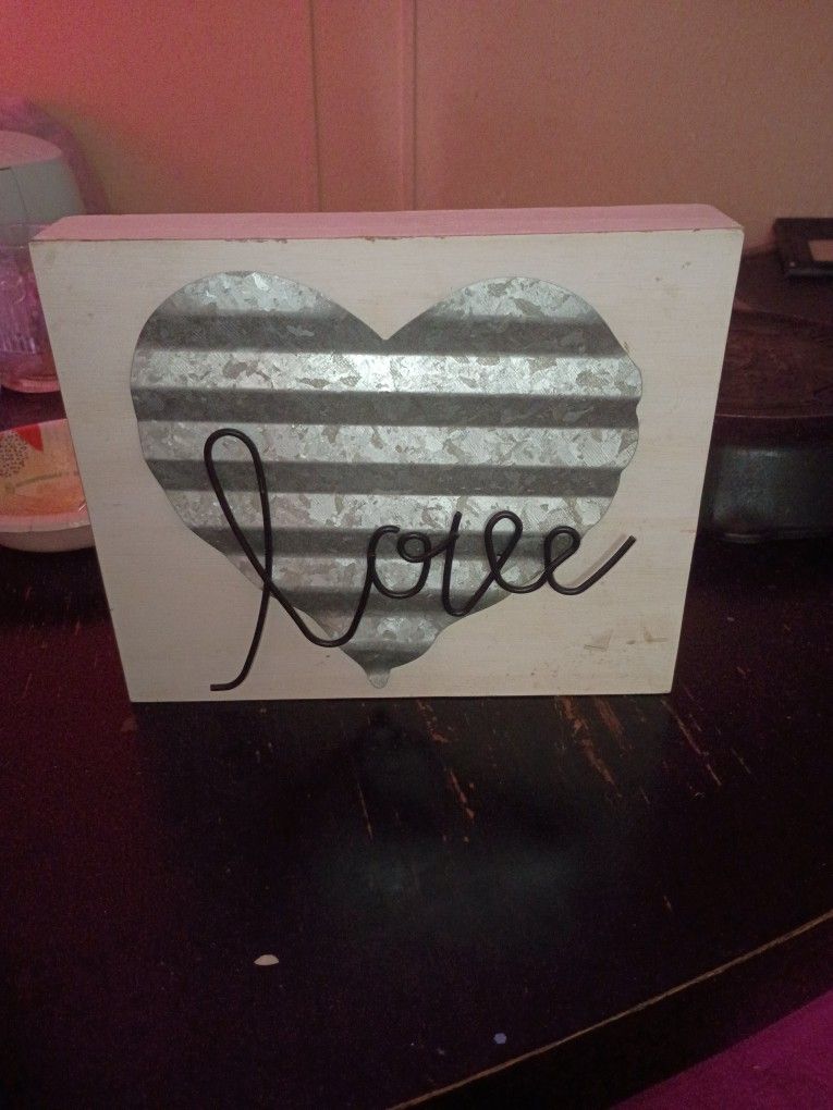 Wall Art With Love Script