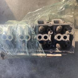 5.7 Hemi Head Off A Chrysler 