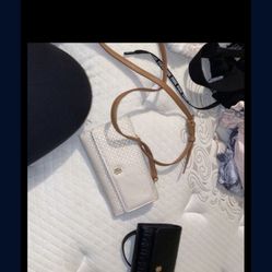 Purse/ Wallet