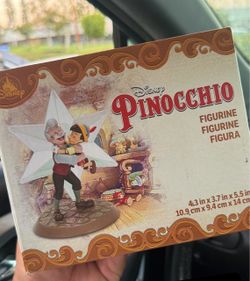 Disney Parks Pinocchio figurine