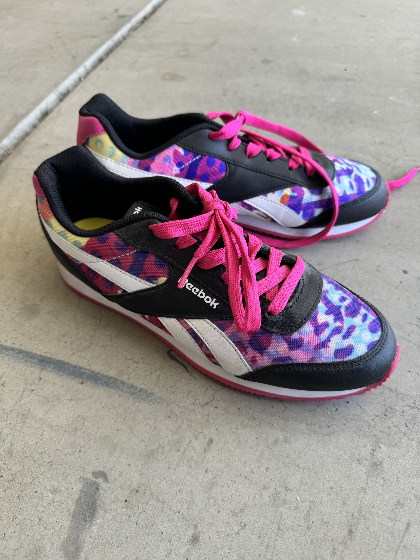 Reebok Like New Running Shoe