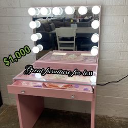 Impressions Vanity Pink With Mirror Brand New