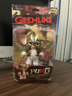 Gremlins Neca Punk Mogwai Figure 