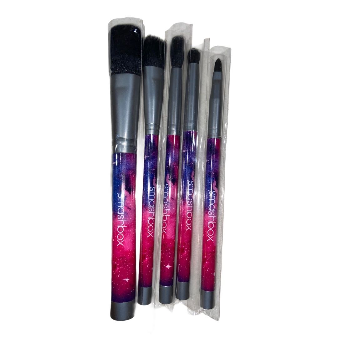 Smashbox Cosmic set of brushes, never used, no box,please let me know if you any questions.