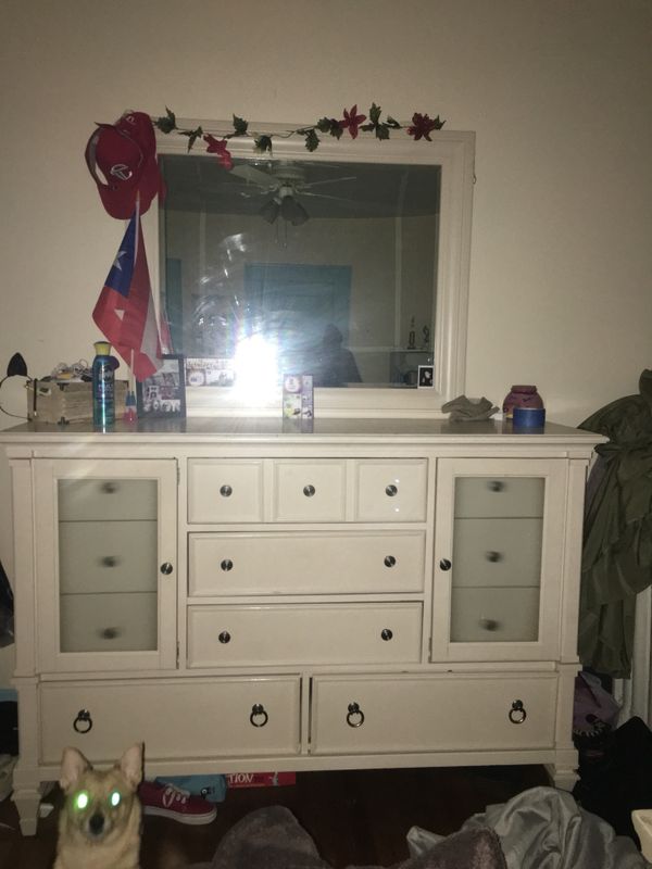 Raymour And Flanigan Dresser For Sale In Bridgeport Ct Offerup