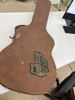 Chet Atkins 1989 Blondie with original pink satin case