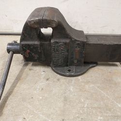 Columbian Bench Vise Heavy Duty Ductile Iron Model 504-1/2